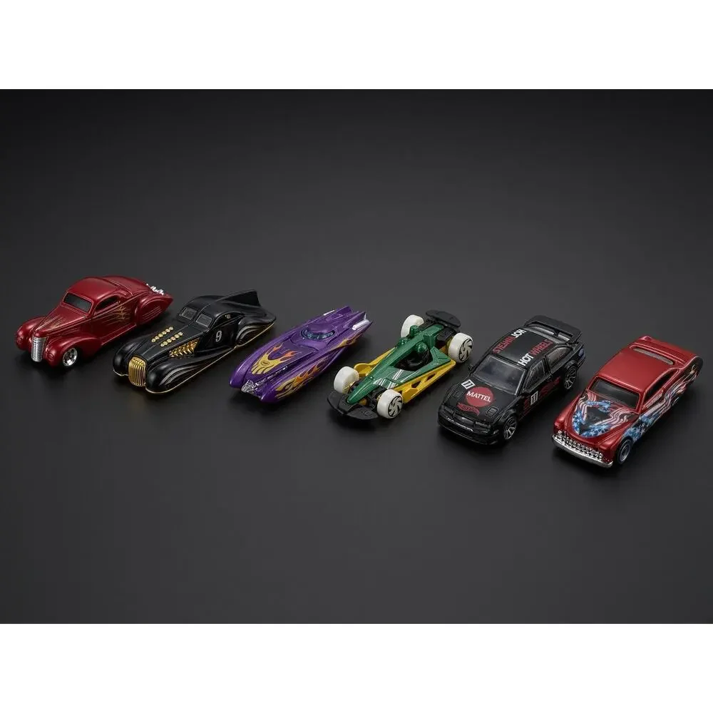 Hot Wheels Batmobile Style Diecast Lot 1:64